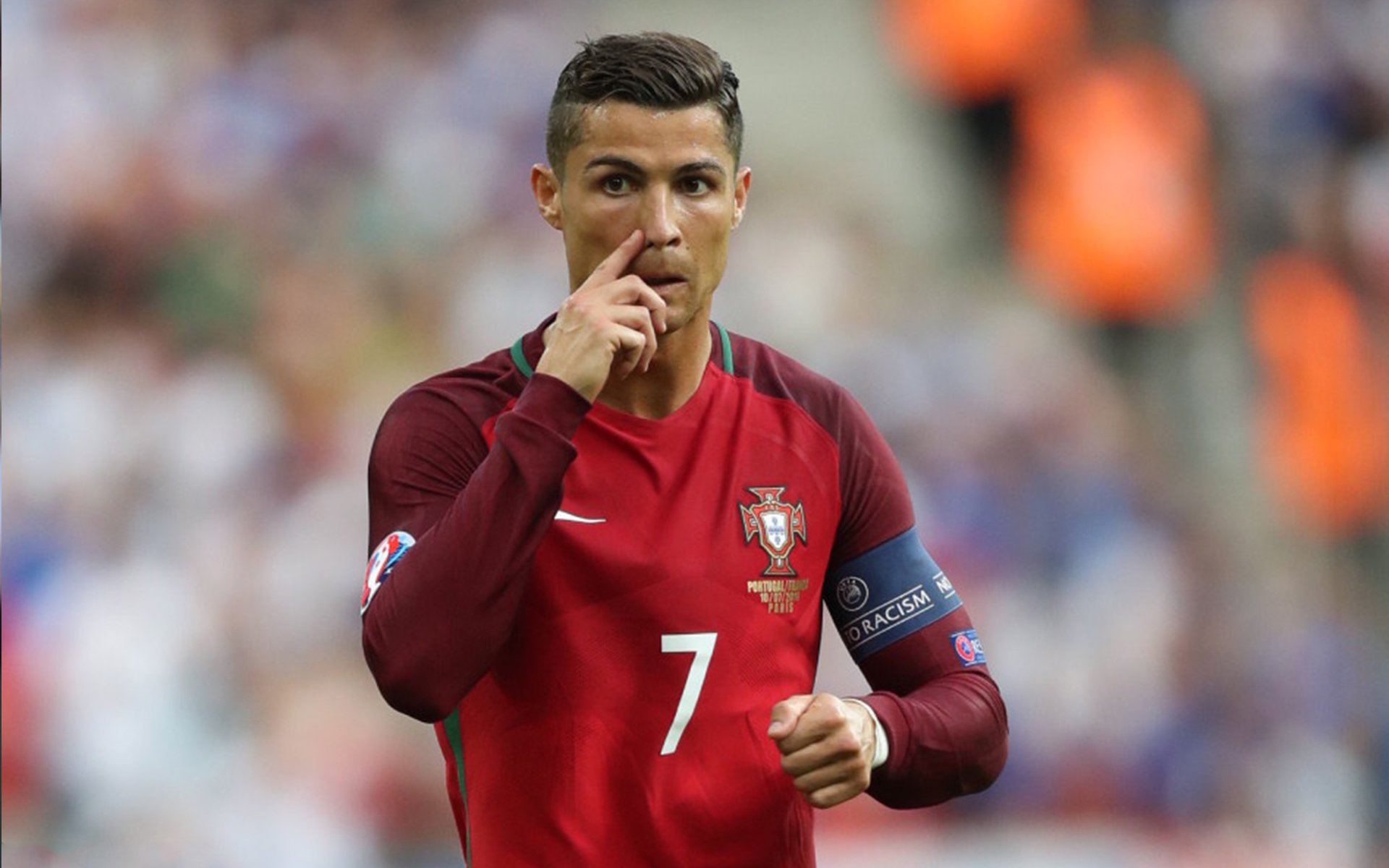 华体会app-“马科斯·梅特罗的防守反击技术，助力美洲狮队实现跨越式发展”